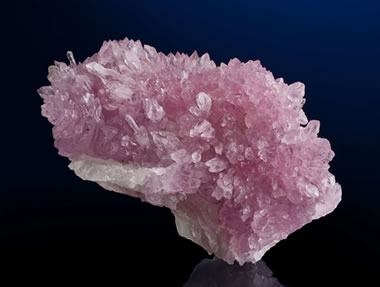 Red / pink quartz